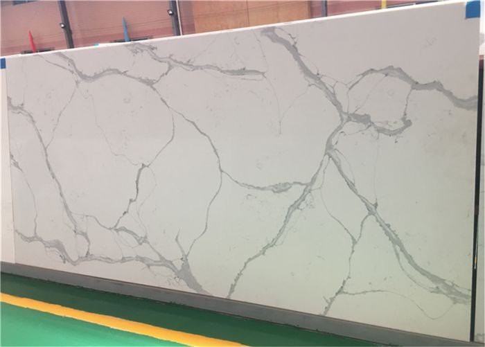 calacatta vintage quartz slab