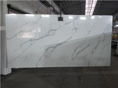 Мраморен кварц Calacatta