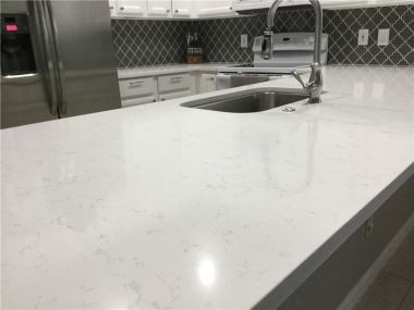 Бял кварцов плот Carrara
