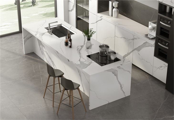 white calacatta porcelain tiles