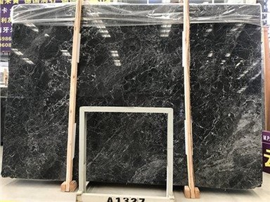 Трапезна маса от черен и сив мрамор