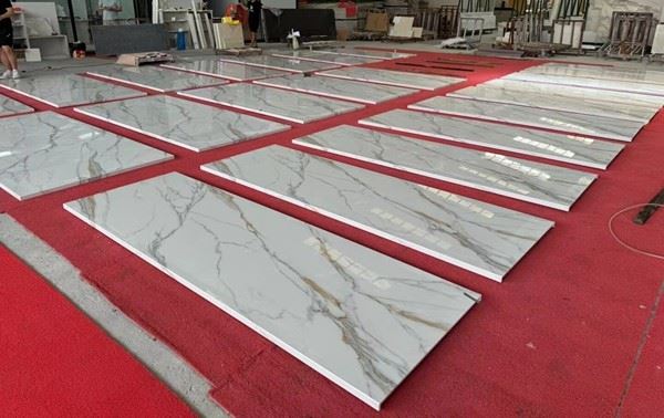 Gold Calacatta Quartz Countertop