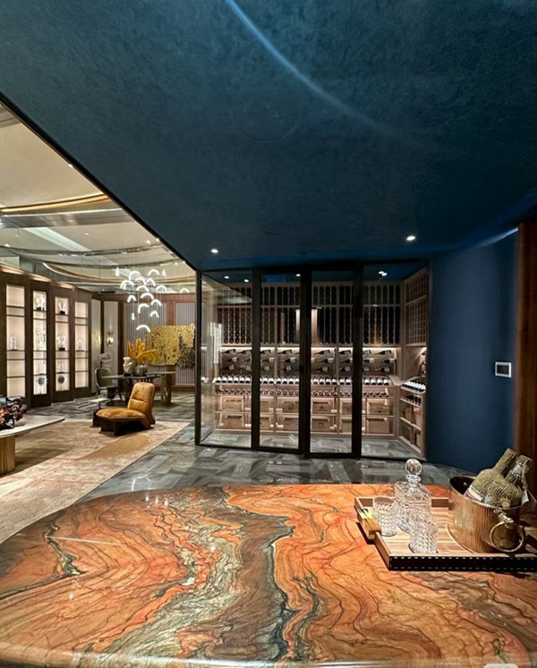 Fashion Red Quartzite Island