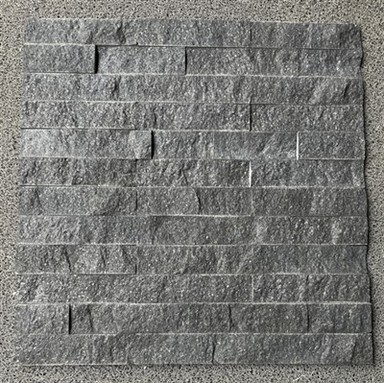 Черен базалтов стенен камък