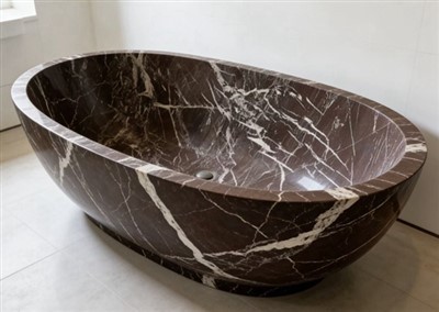 Свободностояща мраморна вана